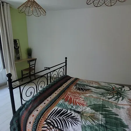 Le Truc En Plus, Accessibles Pmr, 45 M2 Mitoyen Dans Maison Avec Un Autre Apartment *