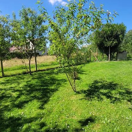 Le Truc En Plus, Accessibles Pmr, 45 M2 Mitoyen Dans Maison Avec Un Autre Apartment Guerard